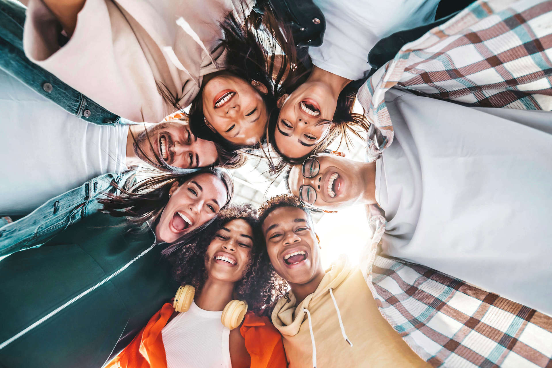 Ein Selfie einer Gruppe von Studierenden