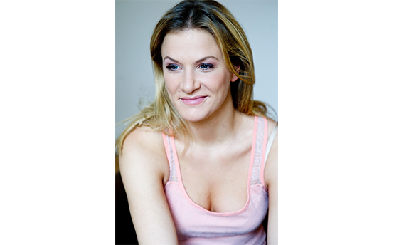 Ein Portrait von Laura Preiss