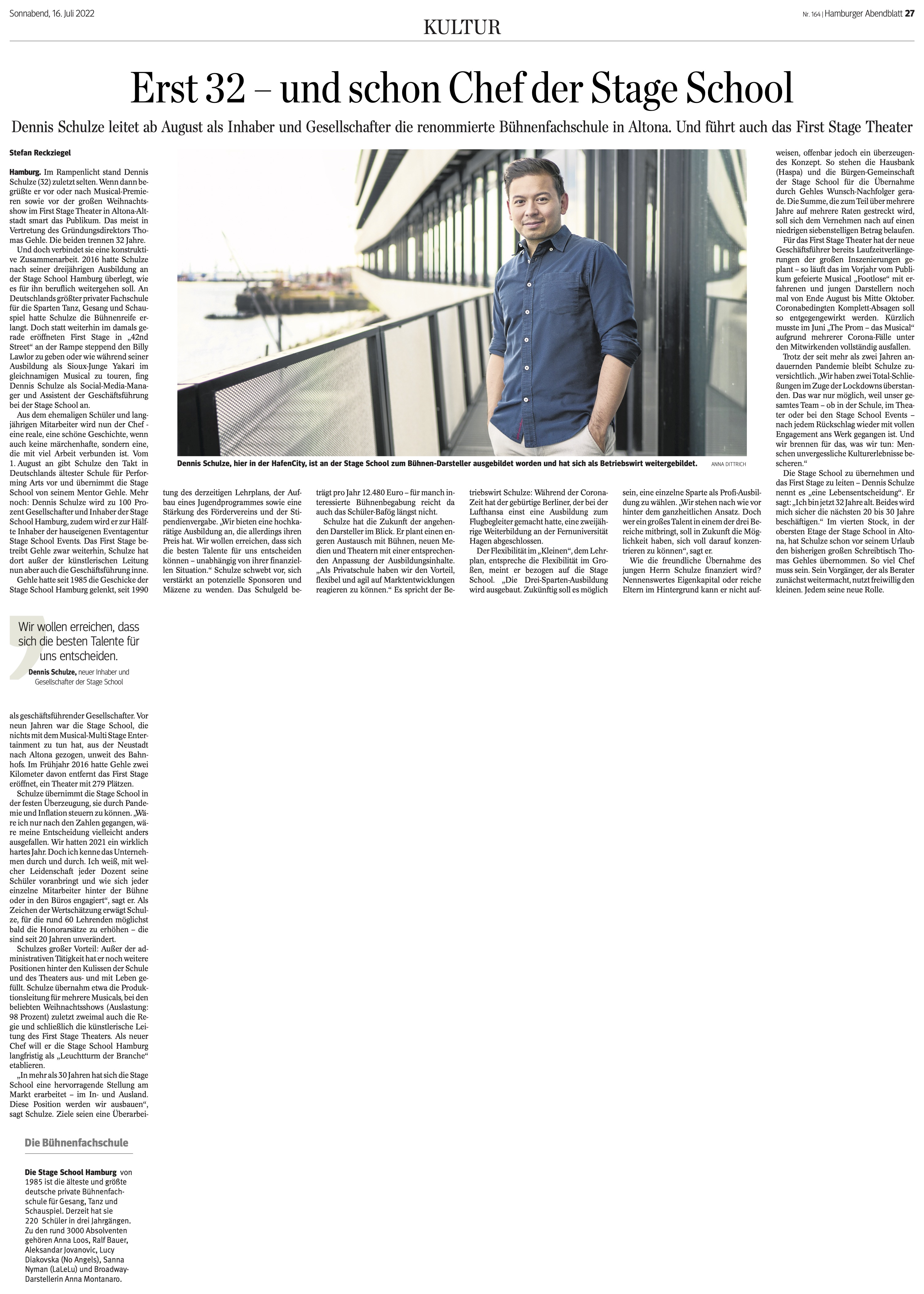 Foto von einem Artikel im Hamburger Abendlbatt über Chef Dennis Schulze: 